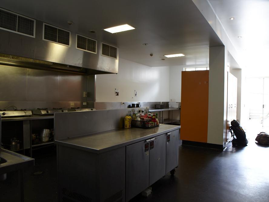 Base Brisbane Embassy Hostel Exterior photo